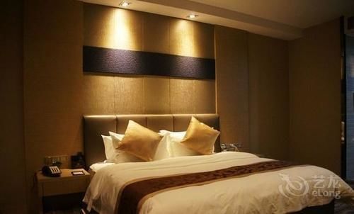 Ehrenburg Hotel Foshan Bagian luar foto