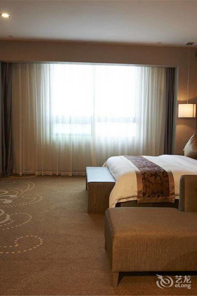 Ehrenburg Hotel Foshan Bagian luar foto