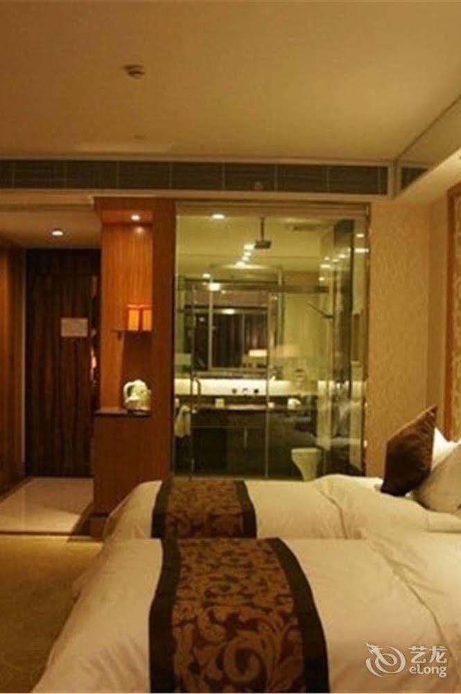 Ehrenburg Hotel Foshan Bagian luar foto
