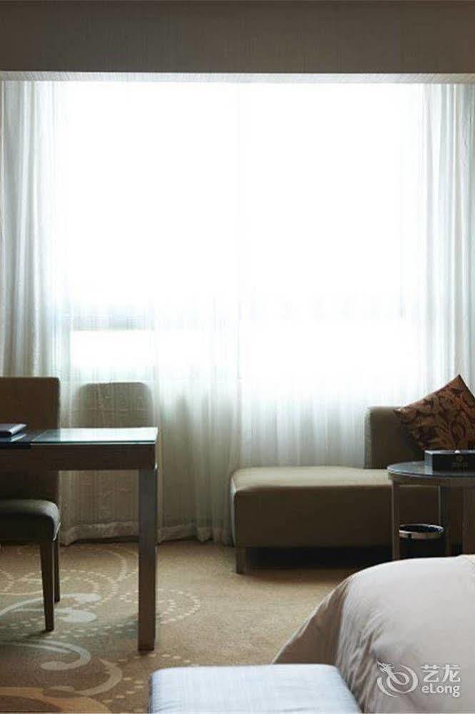 Ehrenburg Hotel Foshan Bagian luar foto